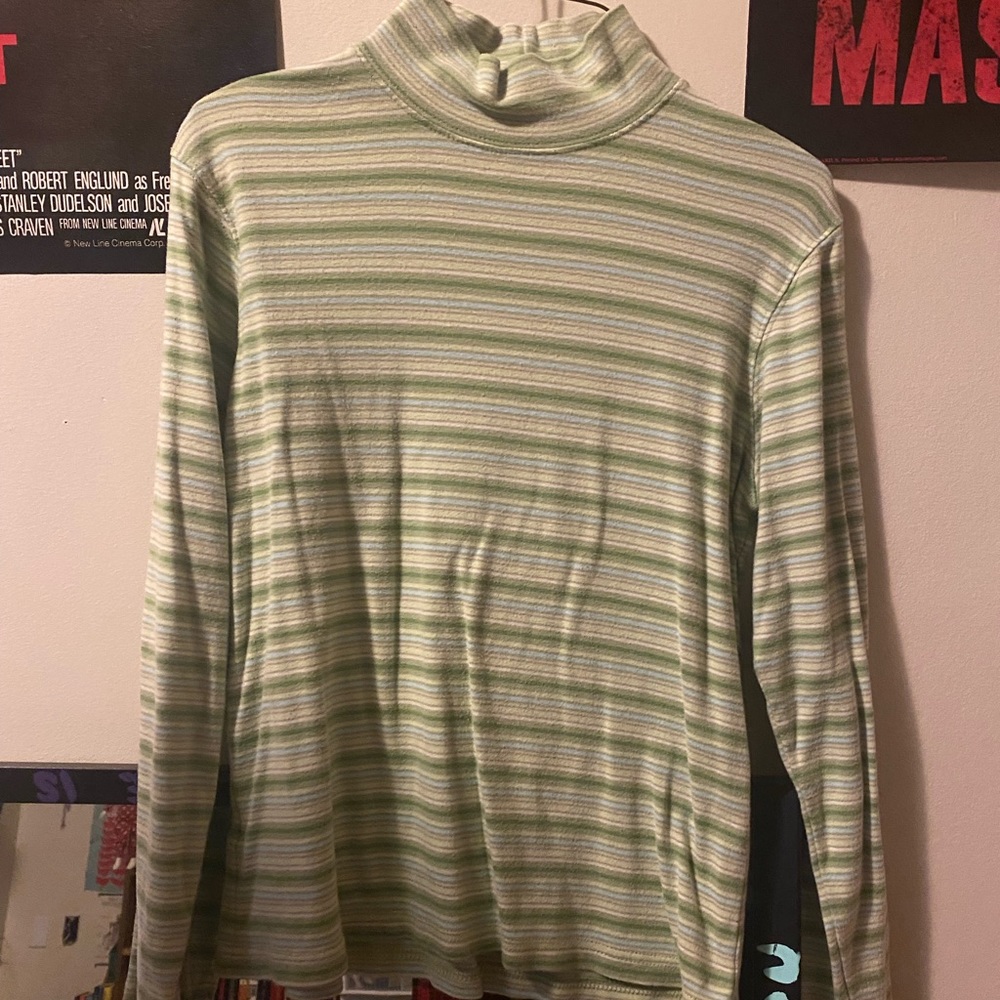groovy turtle neck shirt
